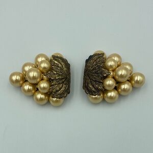Vintage Gold Pearl Fur Clips